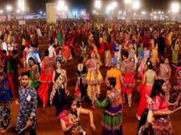 நடனத்தின் போது கொத்தாக பறிபோன 10 உயிர்கள்.. என்ன காரணம்?