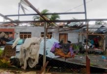 பெர்லிஸில் புயல் காரணமாக 11 வீடுகள் சேதம்