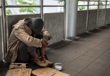 Dapat makanan percuma 12 kali sehari