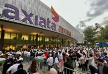 மழைத் தூறல் பெய்தாலும் பாலஸ்தீன ஆதரவு பேரணிக்கு சேரும் பெரும் கூட்டம்