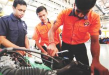 அனைவருக்கும் சமச்சீரான கல்வி.