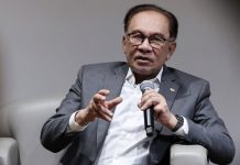 மலேசியா சீனா பக்கம் சாயவில்லை என்கிறார் அன்வார்