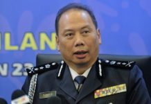 நெகிரியில் உள்ள மேலும் இரண்டு பள்ளிகளுக்கு வெடிகுண்டு மிரட்டல் வந்துள்ளதாக போலீசார் தகவல்