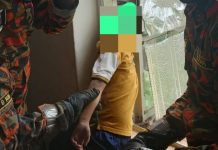 ஜன்னல் கம்பியில் சிக்கிக் கொண்ட சிறுவனின் தலை