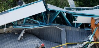 பெர்ஹெந்தியான் தீவில் இடிந்து விழுந்த ரிசார்ட் கட்டிடம் சட்டவிரோதமாக கட்டப்பட்டது