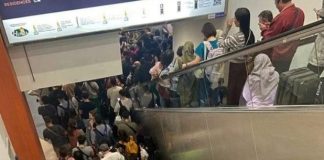 பினாங்கு விமான நிலையத்தில் நீண்ட வரிசையில் 4 மணி நேரமாக காத்திருந்த பயணிகள்