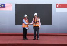 மலேசியா -சிங்கப்பூர் இடையிலான அதிவேக போக்குவரத்து இணைப்புத் திட்டத்தை இரு நாட்டு பிரதமர்களும் பார்வையிட்டனர்