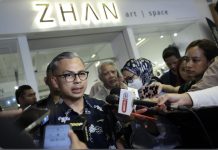 Man on the Run : நஜிப்பின் கோரிக்கை குறித்து இன்னும் முடிவு எடுக்கப்படவில்லை என்கிறார் ஃபஹ்மி