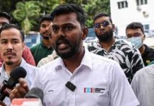 இந்தியர்கள் குறித்து மகாதீரின் கருத்து: பிகேஆர் இளைஞர் பிரிவினர் போலீசில் புகார்