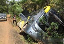 64 தொண்டூழியர்களை ஏற்றிச் சென்ற பேருந்து விபத்து