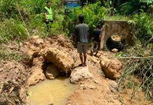 தங்கம் இருப்பதாக தோண்ட சென்ற 18 வயது சிறுவன் மண்ணில் புதைந்து உயிரிழந்த சம்பவம்