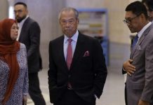 கட்சித் தாவலைத் தடுக்க பெர்சாத்து நடவடிக்கை