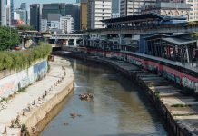 ஆற்றில் மிதந்த ஆடவரின் சடலம்