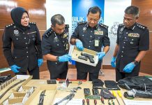 சென்ட்ரோ கும்பலைச் சேர்ந்தவர்கள் என்று சந்தேகிக்கப்படும் 3 வெளிநாட்டவர்கள் சுட்டுக் கொலை