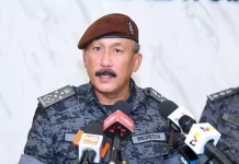 Tak boleh tolak baharui pasport kerana bahasa, kata KP