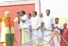 33ஆவது ஆண்டு நினைவு நாள் ராஜிவ்காந்தி நினைவிடத்தில் காங்கிரசார் மலர் அஞ்சலி