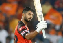 எதிர்பாராத ரன் அவுட்.. படியில் அழுத ராகுல் திரிபாதி – வைரல் வீடியோ