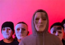 Geng Bertopeng Edar Ayam Percuma