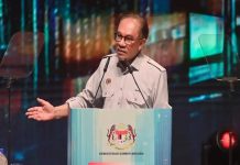 பிகேஆர் தலைவர் பதவிக்கு ‘போட்டியில்லா’ திட்டம் அரசாங்கத்தின் நிலைத் தன்மைக்கு உதவும்; ஆய்வாளர்கள் கருத்து