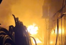 திருவண்ணாமலையில் மின்னல் தாக்கி பயங்கர தீ விபத்து; அடுத்தடுத்து எரிந்து நாசமான 4 கடைகள்!