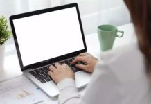 20 ஆண்டு வேலை இல்லாமல் சம்பளம் வழங்கிய நிறுவனத்தை எதிர்த்து வழக்கு தொடுத்த பெண்