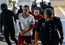 தொழிலதிபர் வீட்டில் 7 மில்லியனை திருடியதாக இரு கொலம்பிய ஆடவர்கள் மீது குற்றச்சாட்டு