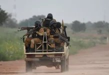 100 ராணுவ வீரர்கள் கொன்று குவிப்பு.. புர்கினா பாசோ தாக்குதலுக்கு பொறுப்பேற்ற கிளர்ச்சி குழு