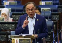 திறமையுள்ள மலாய்-அல்லாத மாணவர்களுக்கு மெட்ரிக்குலேசனில் இடம் உறுதி: பிரதமர்