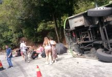 Pemandu bas persiaran direman 4 hari