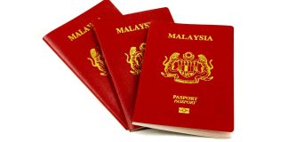 புதிய, போலியாக உருவாக்குவது கடினமான மலேசிய கடவுச்சீட்டு ஜூன் 1 முதல் அமலுக்கு வருகிறது; விண்ணப்பங்களில் செயற்கை நுண்ணறிவு (AI) புகைப்படங்களைப் பயன்படுத்த வேண்டாம் எனப் பொதுமக்களுக்கு நினைவூட்டப்பட்டுள்ளது