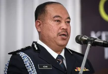 சக ஊழியரிடம் தகாத முறையில் நடந்து கொண்ட ஆடவர் கைது