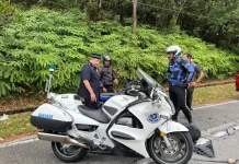 எஸ்கார்ட் பணியின் போது விபத்தில் காயமடைந்த போலீஸ்காரருக்கு உதவி வழங்கிய பிரதமர்