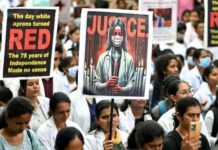 “எல்லாமே பொய்..” அன்று கொல்கத்தா மருத்துவரின் பெற்றோருக்கு வந்த 3 போன் கால்