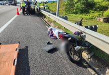 Langgar tayar lori bergolek di lebuh raya penunggang motosikal maut