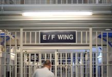 லண்டனில் நிரம்பி வழியும் சிறைகள்!