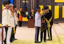 கமிஷனர் குமாருக்கு டத்தோ விருது