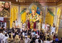 ரூ.15 கோடி மதிப்பிலான தங்க கிரீடத்தை விநாயகருக்கு காணிக்கையாக வழங்கிய ஆனந்த் அம்பானி