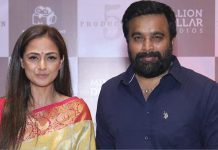 பூஜையுடன் தொடங்கிய சசிகுமார் – சிம்ரன் நடிக்கும் புதிய படம்