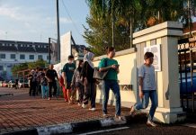 மக்கோத்தா இடைத்தேர்தல்: 8 மணி முதல் வாக்குப்பதிவு ஆரம்பம்