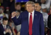 தப்பு தப்பா காட்டுறீங்க…: கூகுளுக்கு டிரம்ப் எச்சரிக்கை