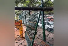 மாநகராட்சி மைதான இரும்பு கேட் விழுந்து 10 வயது சிறுவன் பலி