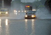 Hujan lebat – Kuala Lumpur dilanda banjir!