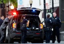 அமெரிக்காவில் துப்பாக்கி சூடு – 3 பேர் பலி