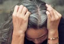 Pengering rambut punca uban di usia muda