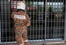 2 warga emas ditemukan mati