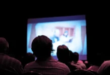 கிளந்தானில் திரையரங்குகளைத் திறப்பது தொடர்பில் மாநில அரசு யோசனை