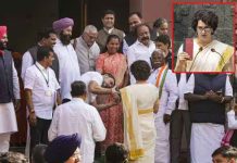 ராகுல் பாணியில் பிரியங்கா; அரசியல் சாசன புத்தகத்துடன் எம்.பி.,யாக பதவியேற்பு!