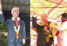 டொனால்டு ட்ரம்பிற்காக கட்டப்பட்ட கோயிலில் வழிபாடு நடத்திய தெலுங்கானா கிராம மக்கள்