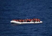 கடலில் படகுகள் மூழ்கி விபத்து – 24 பேர் பலி