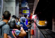 நோன்புப்பெருநாள் : 50% ஈடிஎஸ் டிக்கெட்டுகள் விற்றுத் தீர்ந்தன – அமைச்சர் அந்தோணி லோக் தகவல்!